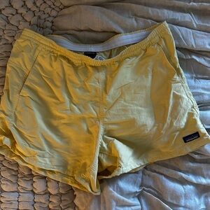 Women’s Patagonia Baggies Sz Medium 5” Inseam